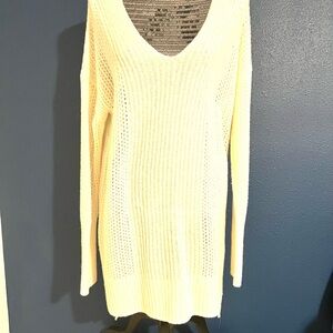 Banana Republic - Long sweater, size M, off white. New with tags.